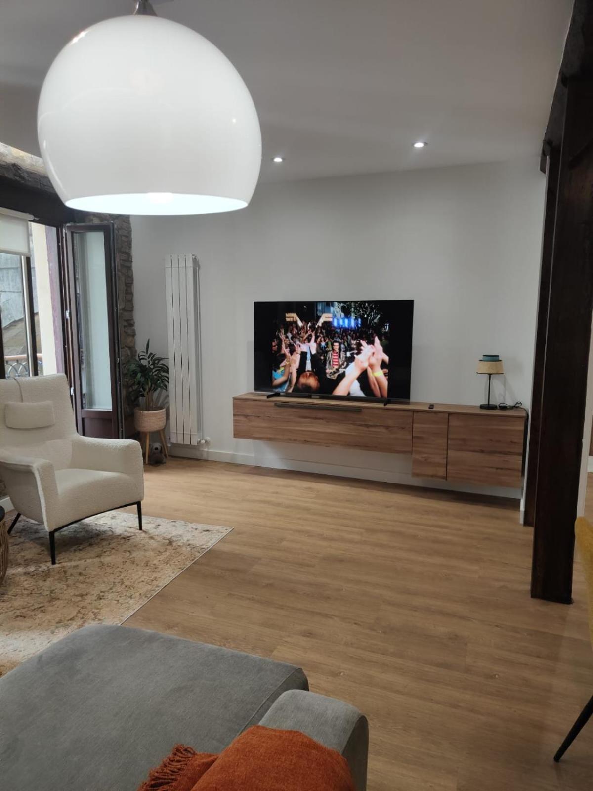 شقة Brand New Port Relax With Ac By Santiago سان سيباستيان المظهر الخارجي الصورة